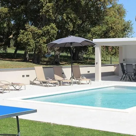 Villa Monte Vernal Mit Pool *